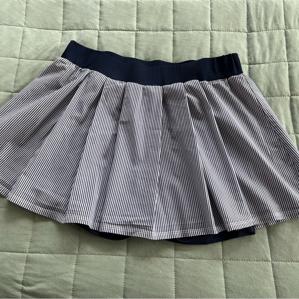 FILA Tennis Skirt Blue White Stripes Navy Shorts Size Medium - Picture 7 of 16